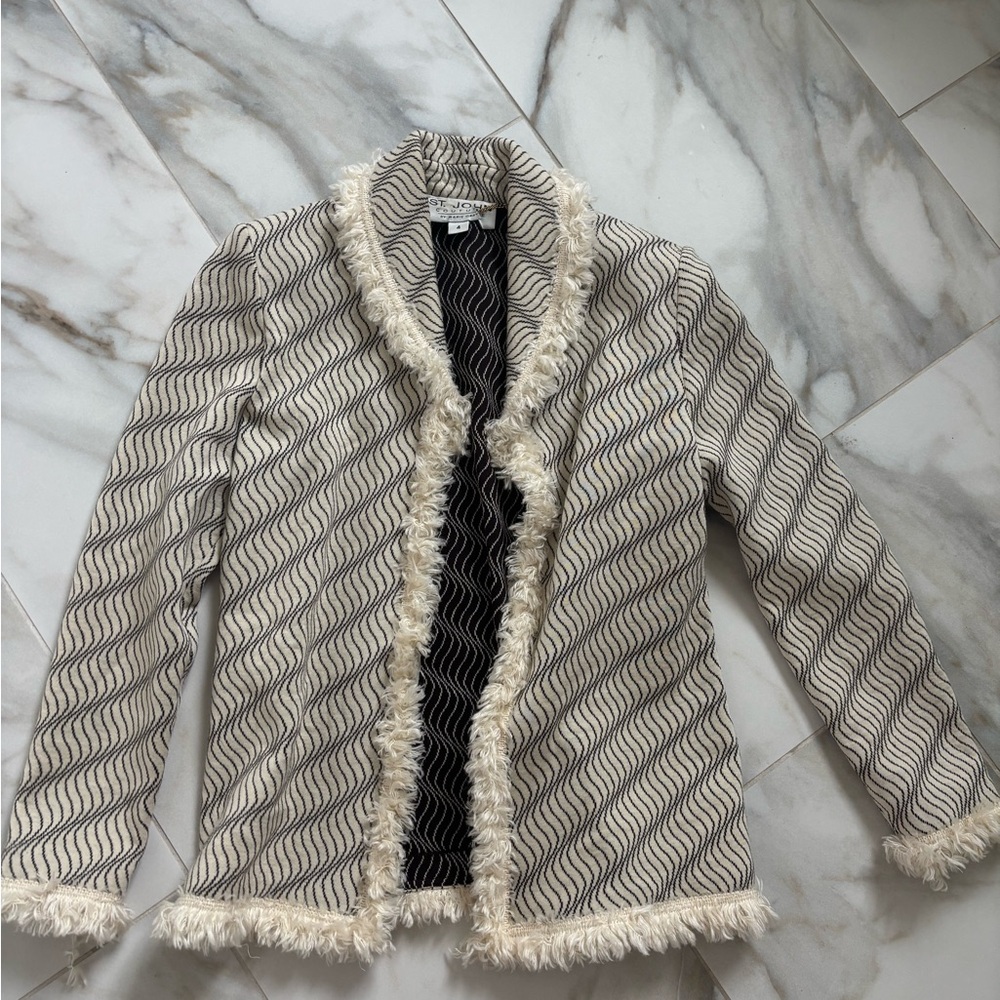 ST JOHN KNIT COUTURE LINE JACKET SZ 4 HTF